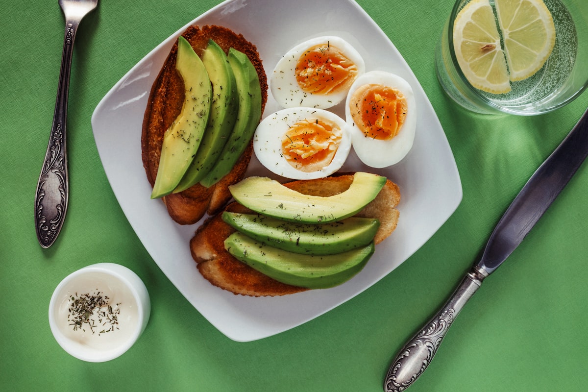 Balanced vegetable and protein bowl created by course graduate